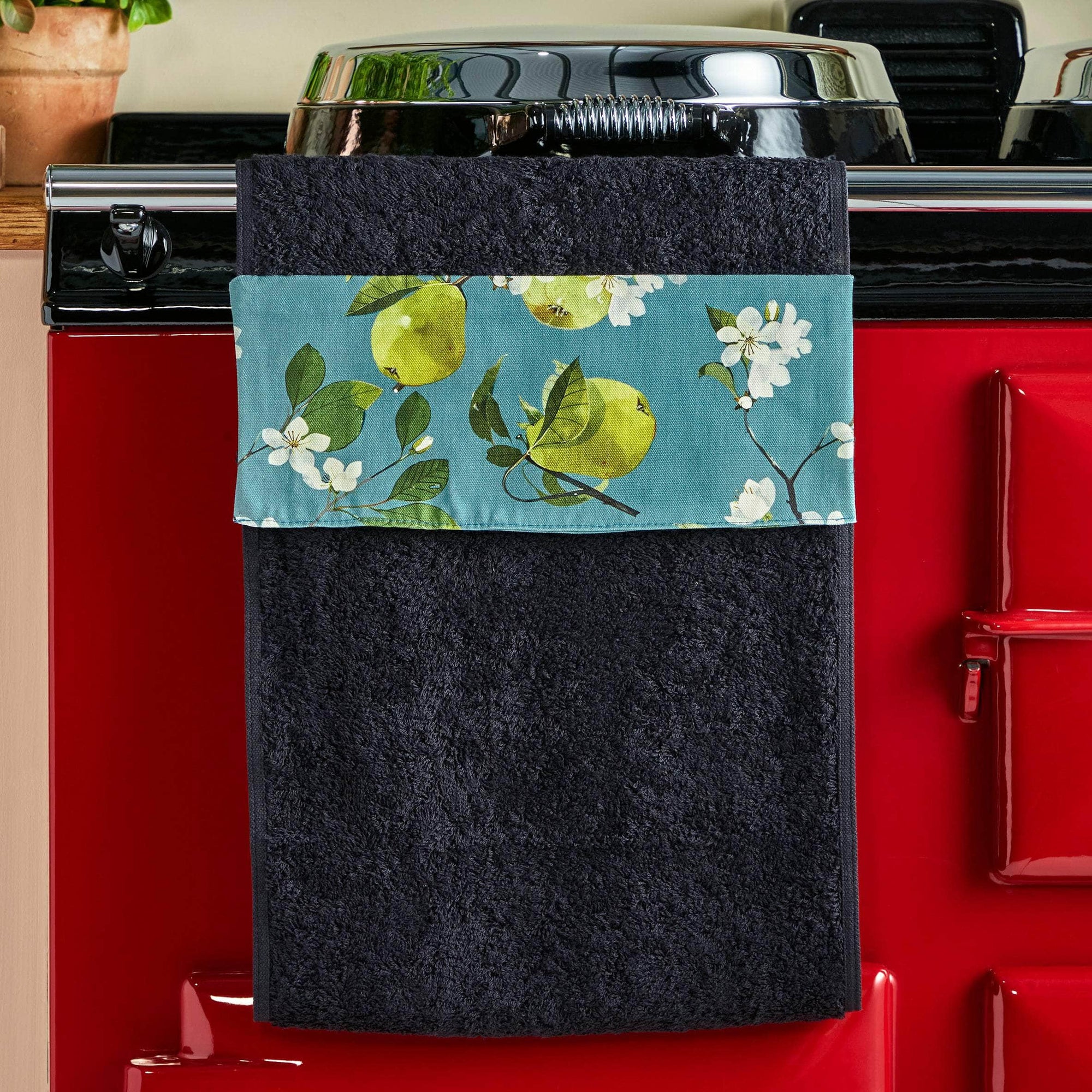 *NEW* Narrow (32 cm) hanging towel with velcro attachment - 'Pear Blossom'