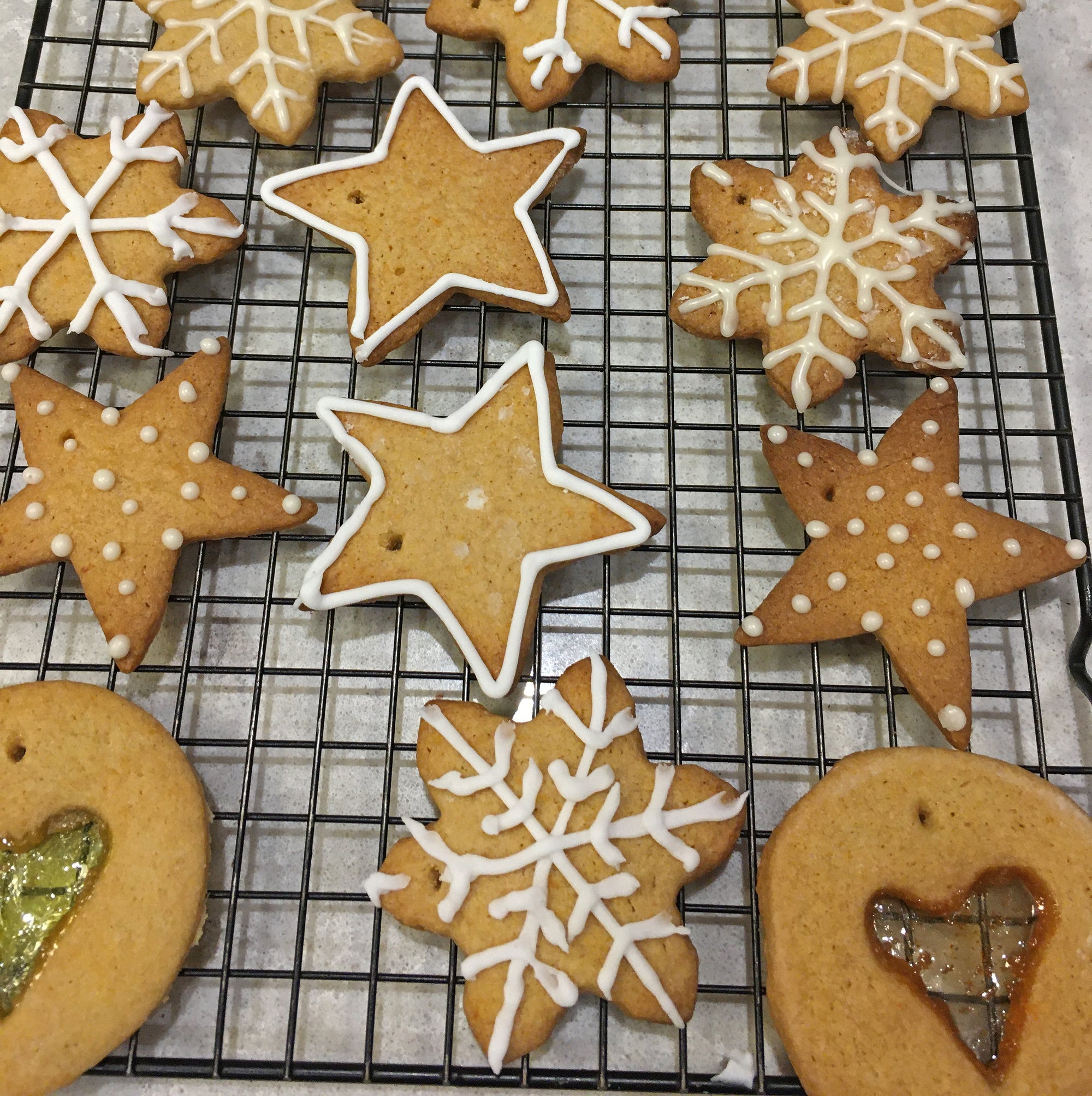 Crunchy Christmas Decorative Biscuits!