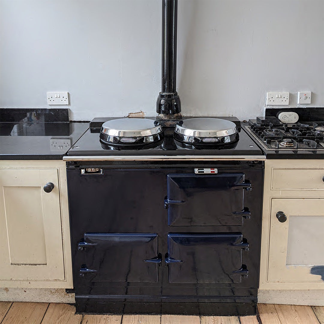 Oxford Blue Is The New Black... At Least It Is On This Cooker