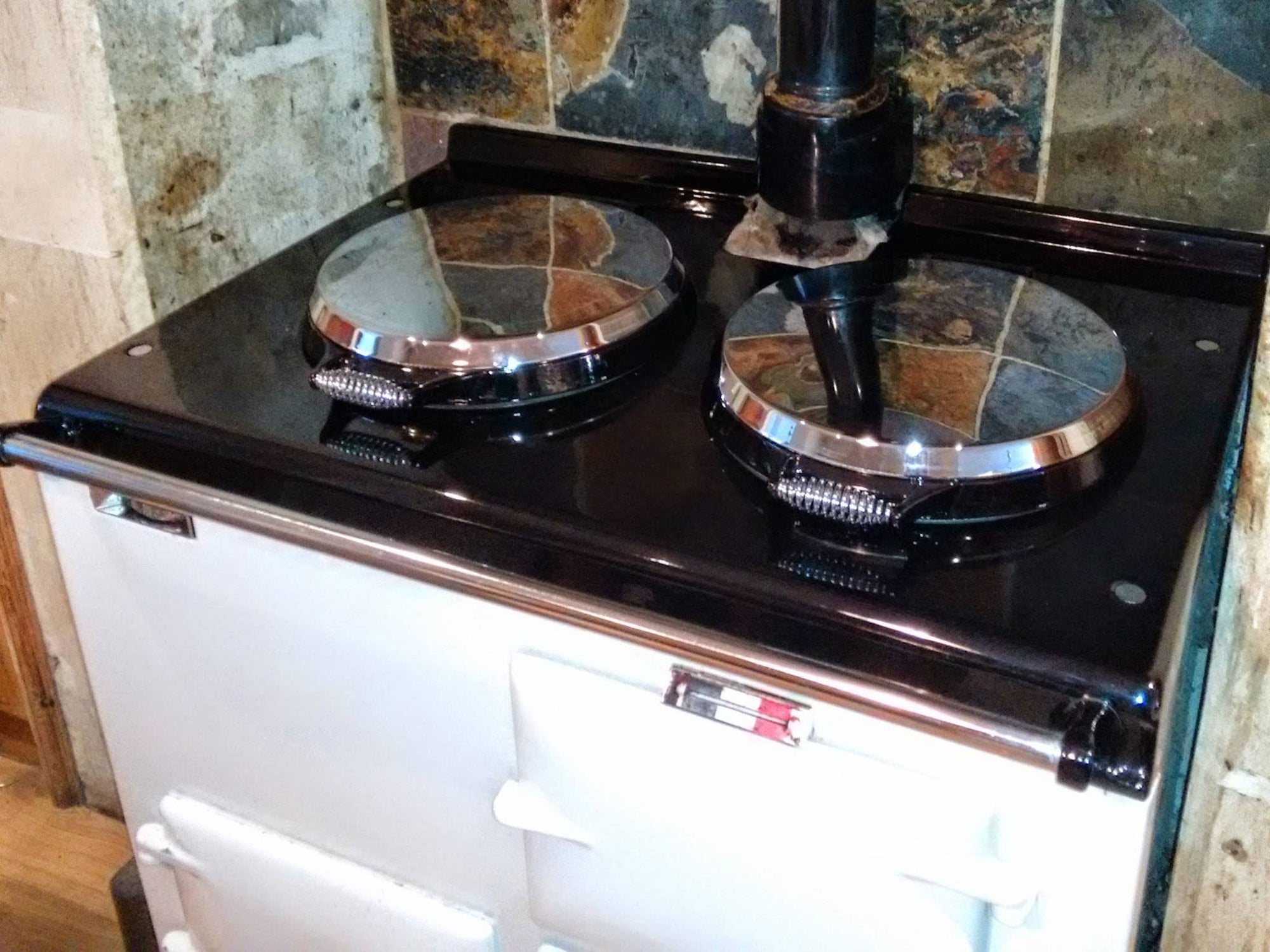 Re-enamelling an Aga range cooker in Bath