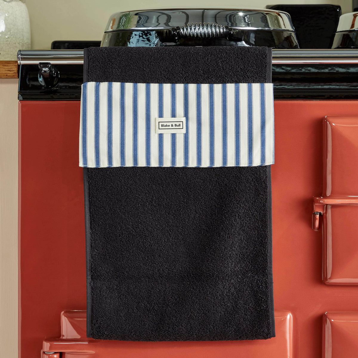 *NEW* Narrow (32 cm) hanging towel with velcro attachment - &#39;Navy Ticking Stripe&#39;