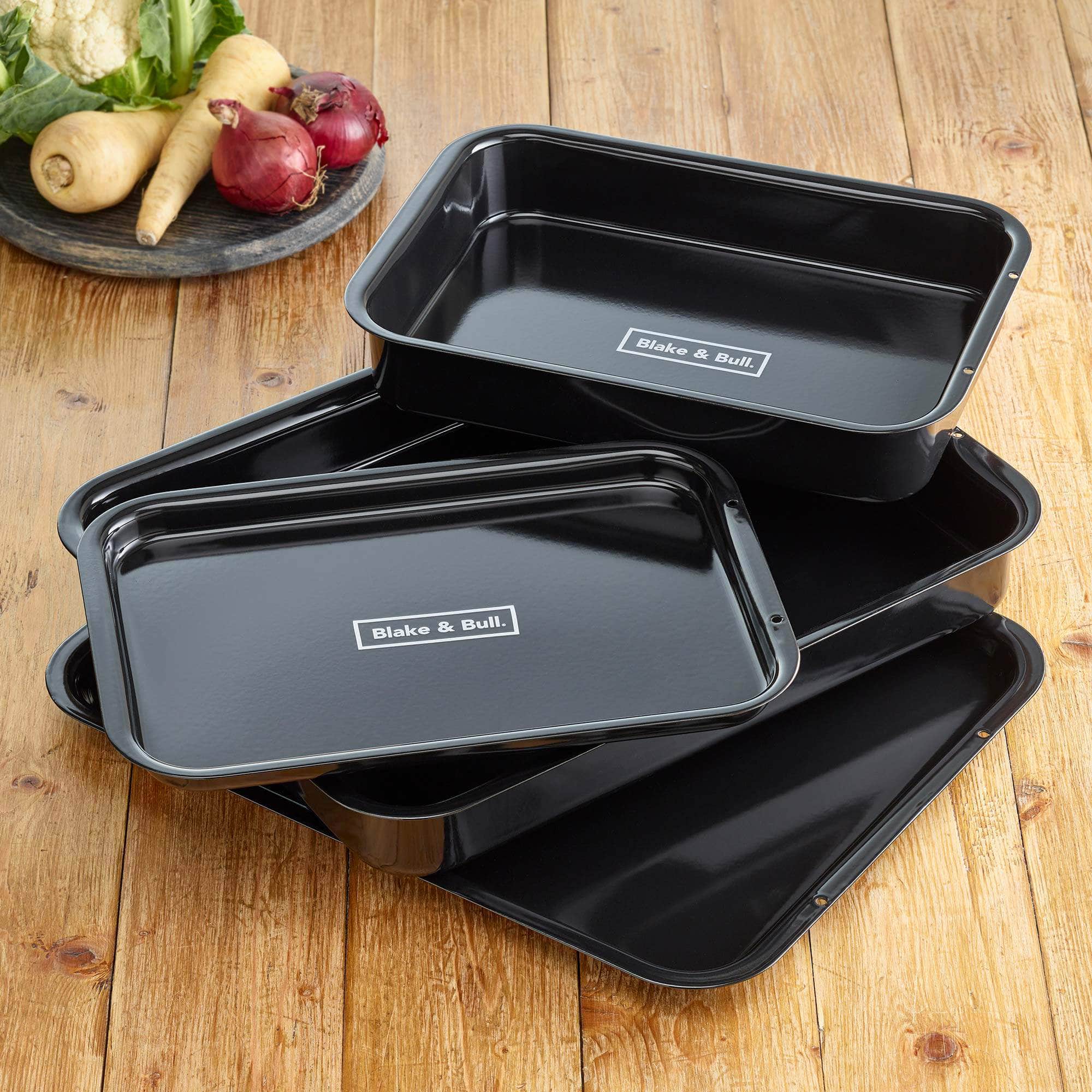 'Fits on runners' black enamelled roasting and baking set for use with Aga range cookers 