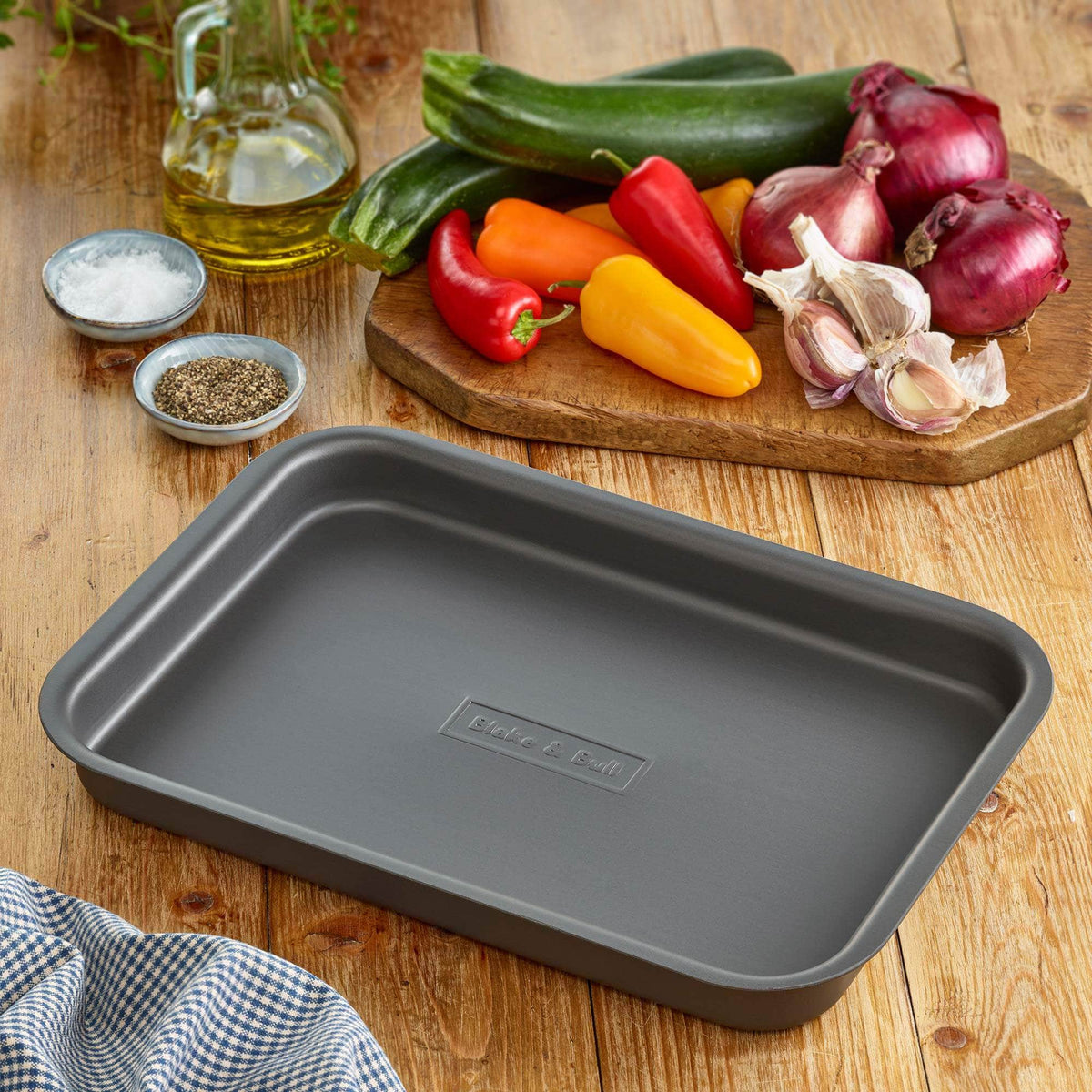 &#39;Fits on runners&#39; tray bake for use with Aga range cookers &#39;half oven&#39; size