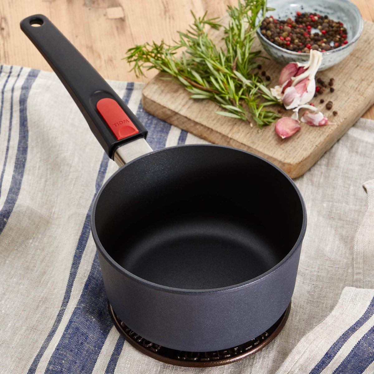The best saucepan for use with range cookers. Oven &amp; dishwasher safe!